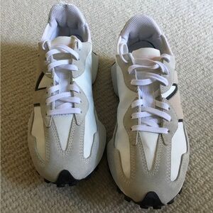 New Balance White and Tan Sneakers